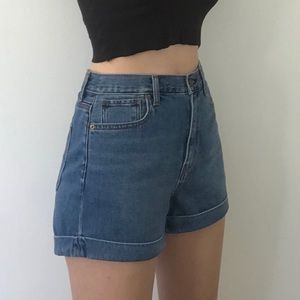 AE Mom Jean Shorts